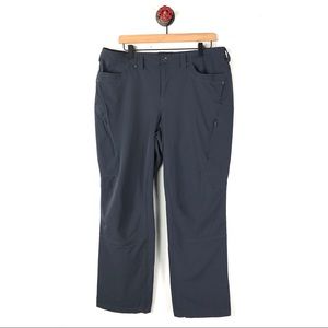 Duluth Trading 16 x 31 outdoor pants multi pockets